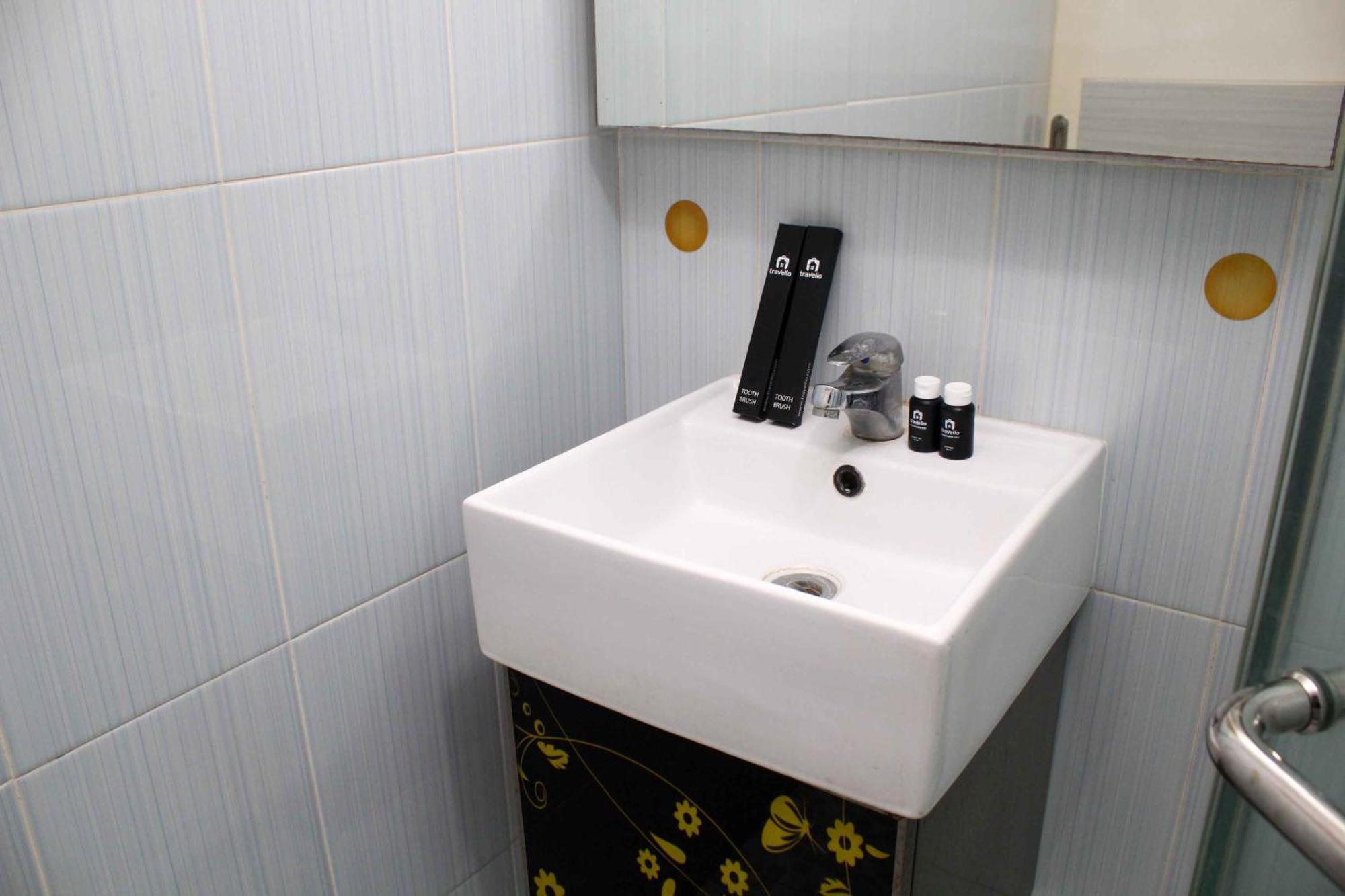 Comfort At Metropark Jababeka By Travelio Apartemen *