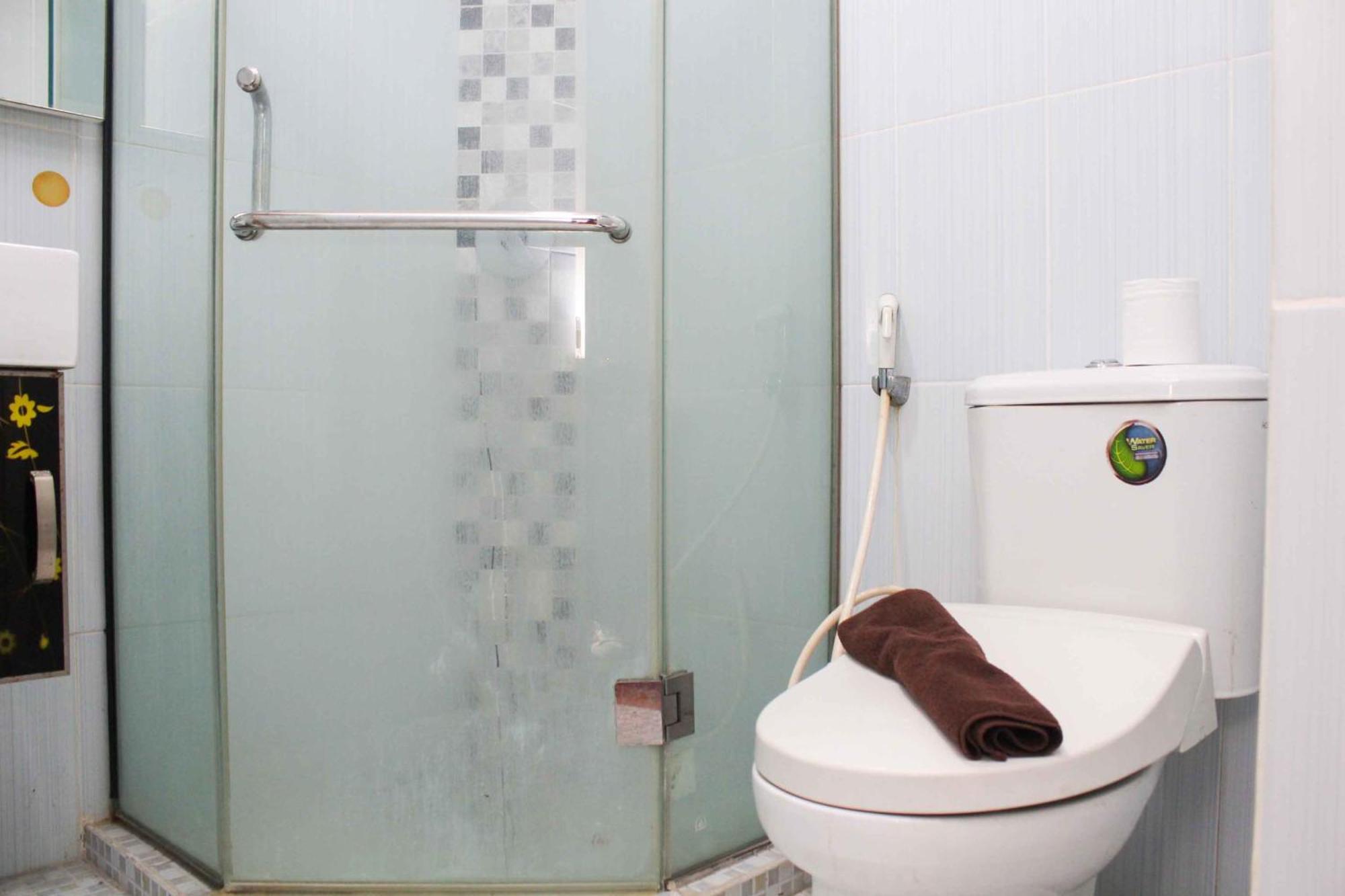 Comfort At Metropark Jababeka By Travelio Bekasi